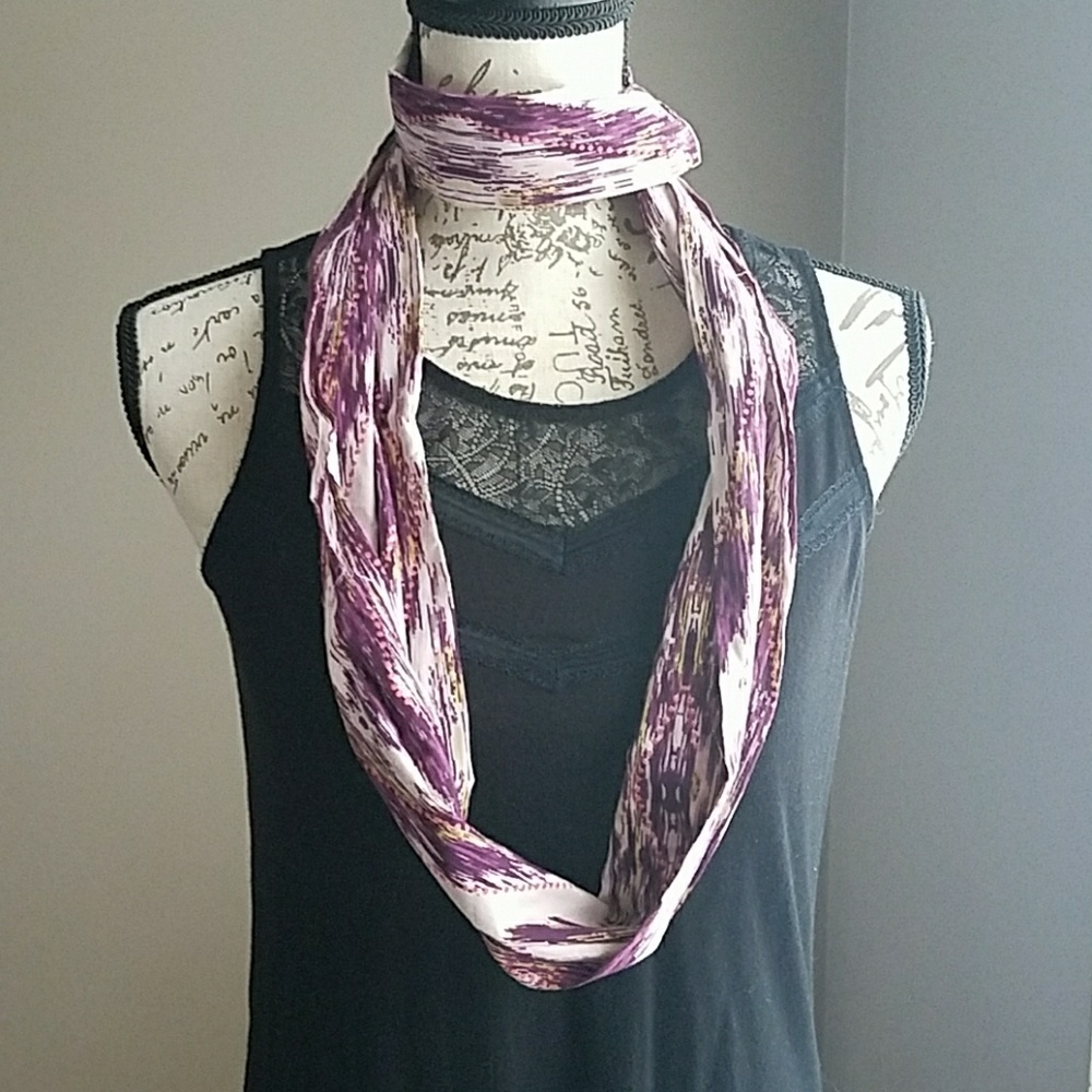 Scarf - Picture 2 of 5